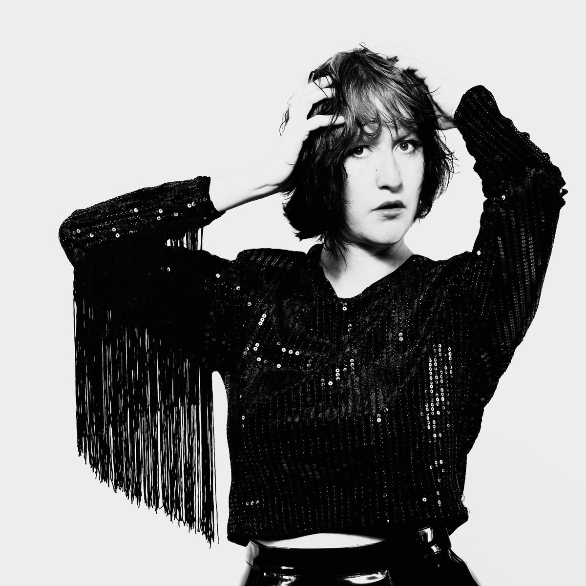 Due to unforeseen circumstances Tomi Swick has had to cancel Wednesday’s performance but we are THRILLED to welcome <a href="/_chloelovesme/">ℂ𝕙𝕝𝕠𝕖 𝕎𝕒𝕥𝕜𝕚𝕟𝕤𝕠𝕟</a> to the #OpenRoof19 stage this Wednesday! 🎟 Tickets are available now bit.ly/2K7lOJr