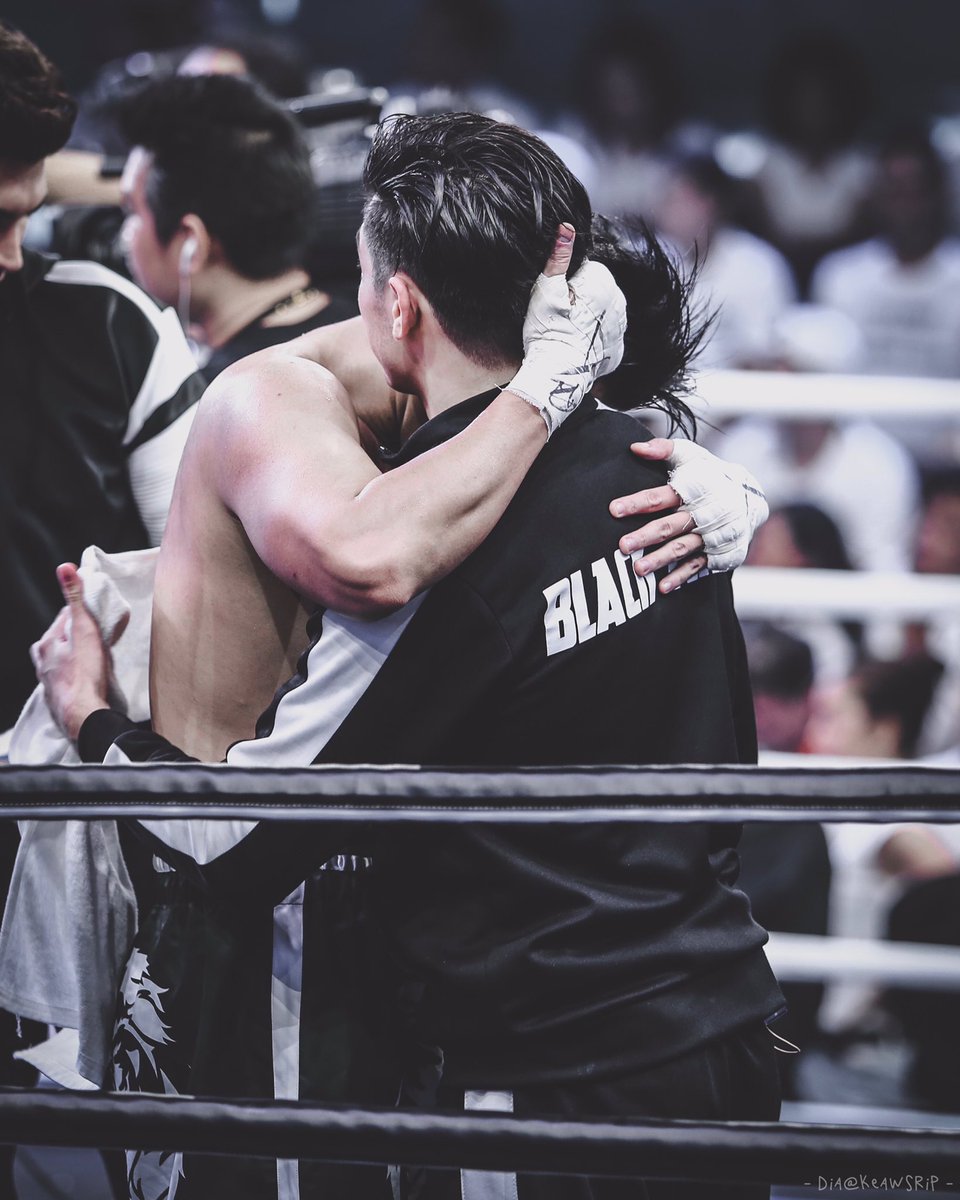 keawsrip's tweet photo. ก อ ด
#HunzIPH
#BlackBear
#TeamHunz
#TeamBlack
#10Fight10
#10Fight10PresentedbyGSBATTERY #CelebrityBoxing #Boxing #Thailand #Workpoint23 #เจมีดี @Hunz_IPH https://t.co/YqHEh3ibZ2