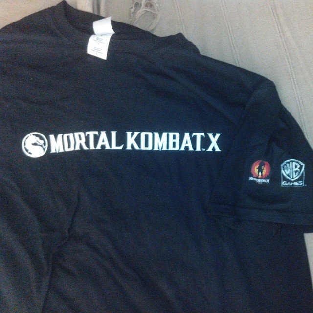 DrDoggystyle's tweet photo. From my Mortal Kombat Kollection
An old picture from August 16 2014

I got this #mortalkombatx #tshirt  at #gamescom2014 thx to @DKirtzic for saving one for me and Mortal Kombat X was awesome to play !

#drdmkm #drdoggystyle #mkkollectors #mk #museum https://t.co/kT0wJ3bvSB