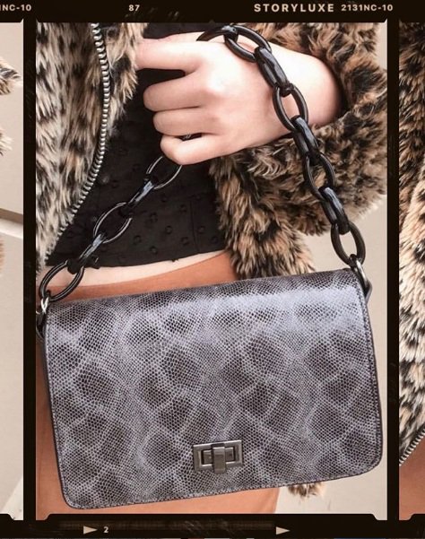 Mellow_World's tweet photo. Happy Monday babes! Get through the week with Cassie, one of the best selling styles from our latest collection 🖤👝
20% off entire collection 
Code: MWLAUNCH2019

https://t.co/nAgDIcVZB0
.
.
.
.
.
#MellowWorld #MyMellowBag https://t.co/CELdlj8EsA