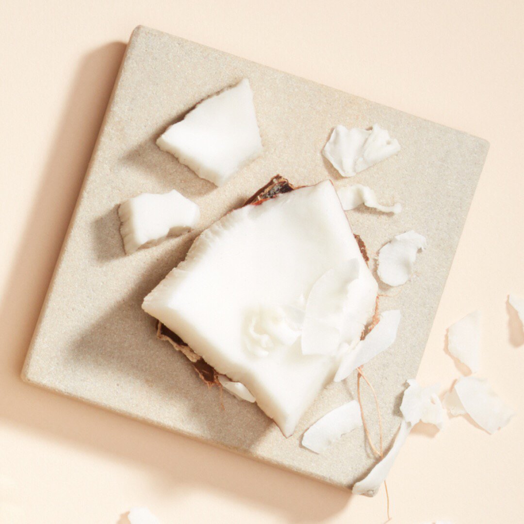 SoapplyBox's tweet image. Did you know coconut oil is considered the healthiest oil on earth? Known for its high levels of lauric acid (rarely found in nature) it has natural antibacterial, antifungal and antimicrobial properties!