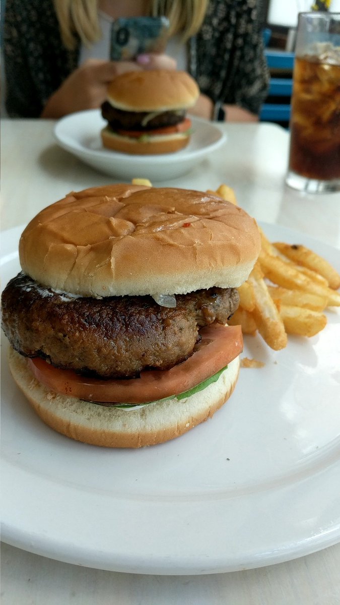 Austin Howell tweet media