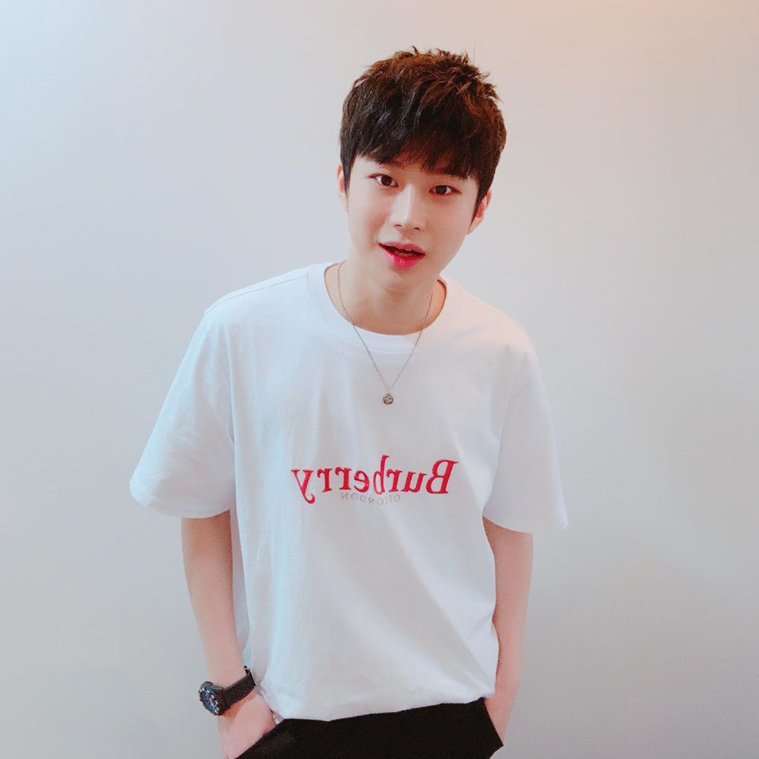 HBYBrasil's tweet photo. [ #IG ] 23.05.2019 [ #MARCO ]

marco36000 ;" Ao vivo na rádio. "

#열혈남아 #HBY #마르코 https://t.co/vnmG93igYg