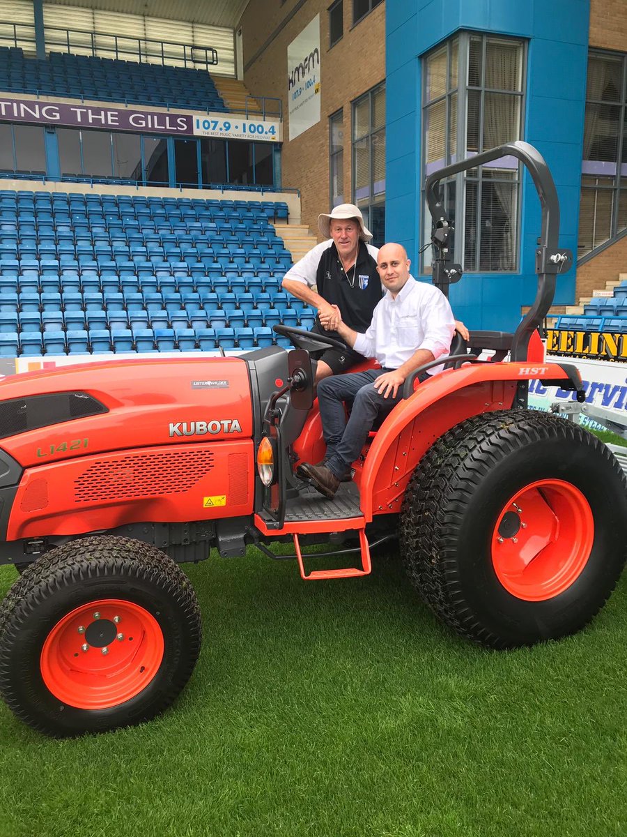ListerWilderGC's tweet photo. In preparation for another year in league 1 Gillingham FC have invested for the future in a new L1421 compact tractor, which was purchased from our Area Representative @GerrishMr (who also happens to be a life long supporter) ⚽️#saleswithservice https://t.co/0YU237trTz