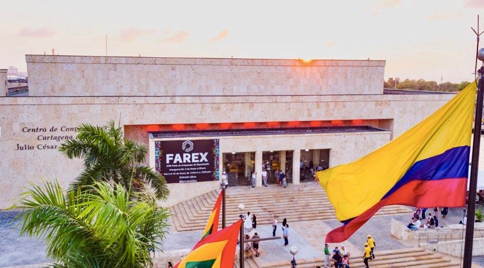 Cada edición de FAREX acoge a más de 40.000 visitantes y 200 expositores. Sus 20 años de trayectoria y productos únicos de gran calidad, la han convertido en la Feria más importante del Caribe Colombiano.
Celebración especial FAREX 20 años, del 3  - 12 de Enero 2020
Cartagena
