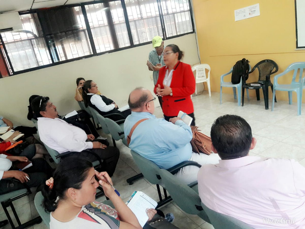 DeysyChamba's tweet photo. Ahora| Directivos de Instituciones Educativas en diálogo con Gestores Culturales para la organización de fiestas patronales de nuestro Cantón #Distrito07D06 https://t.co/LljpSCi2iL