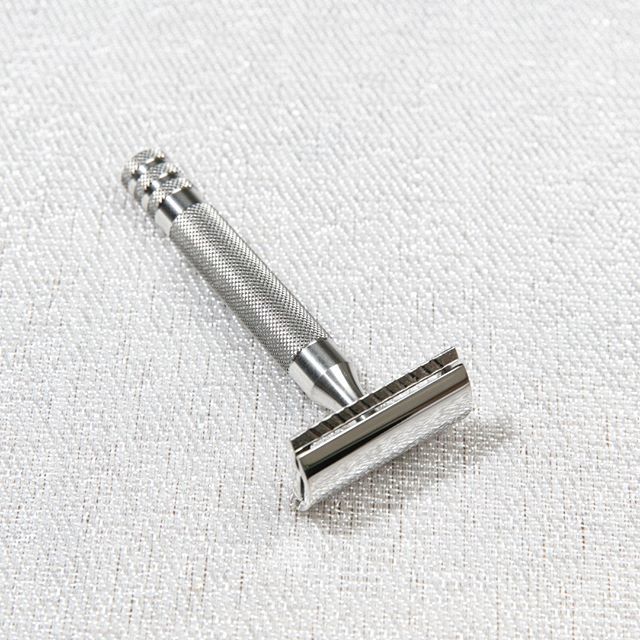 Fendrihan's tweet photo. FROM OUR INSTAGRAM: The 'Scientist' fully Stainless Steel razor will steal your heart. 🖤
.
.
.
#sotd #mensgrooming #mensshaving #mensstyle #safetyrazor #stainlesssteel #closedcomb #Fendrihan https://t.co/XnIJPqaATu https://t.co/0WVCBfKouv