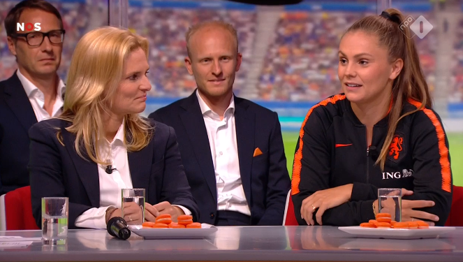 Foetbal247TBG's tweet photo. .@liekemartens1: ''It's a bit crazy that my toe became a national issue. I am happy I was able to play. The toe needs rest now. I need to recover, it needs time. I am happy I was able to play till the end of the tournament.'' #Studiofrance #FIFAWWC https://t.co/KPWTwqcX2S