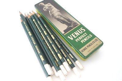 Richard Taylor on Twitter: "Oooooh! Venus drawing pencils takes me right  back to Art at school , sketch books & birding notebooks. Sharpened many an  HB with a penknife. Still find the