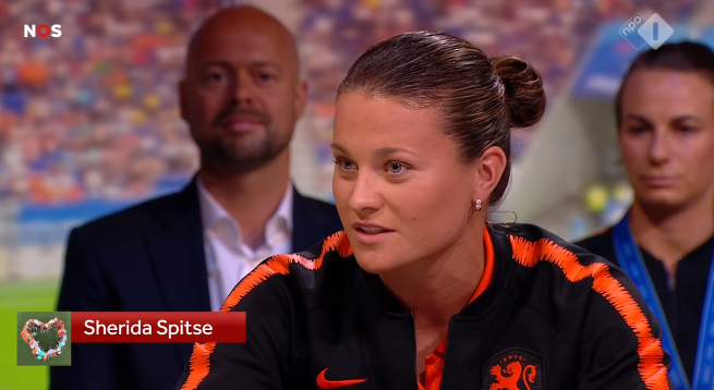 Foetbal247TBG's tweet photo. .@SheridaSpitse: ''The criticism wasn't a problem for me. We are looked at differently because we are European champions. I can't be bothered with all the criticism. We have handled it very well as a group. It wasn't always easy.'' #studiofrance #FIFAWWC https://t.co/ecCC2jsAVH