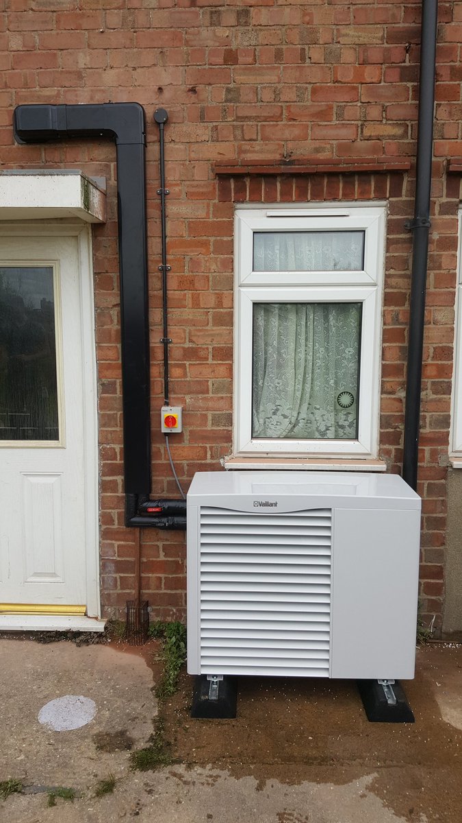 Well first one of the week done only 3 more to go <a href="/PumpHouseLtd/">DiversiTech International</a> <a href="/mark_vaillant/">Mark Burton</a> <a href="/CraigVaillant/">Vaillant Craig</a>