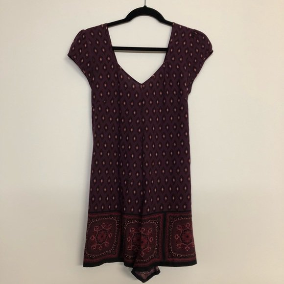 catesschwark's tweet photo. So good I had to share! Check out all the items I'm loving on @Poshmarkapp from @jnesportsmom #poshmark #fashion #style #shopmycloset #apt9 #urbanoutfitters #aeropostale: https://t.co/4iIbpVEf3p https://t.co/yUNoOWmtYx