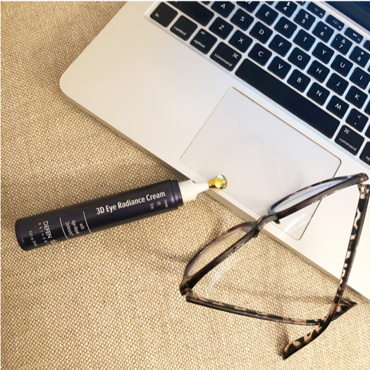 DefenAge's tweet photo. Say goodnight to tired-looking eyes ✨ Our DefenAge 3D Eye Radiance Cream works wonders on puffy under-eye bags and fine lines. https://t.co/q4ZUZjS5Si #EyeLoveIt #HappyDefenAgeDays https://t.co/d1k04DVMOr