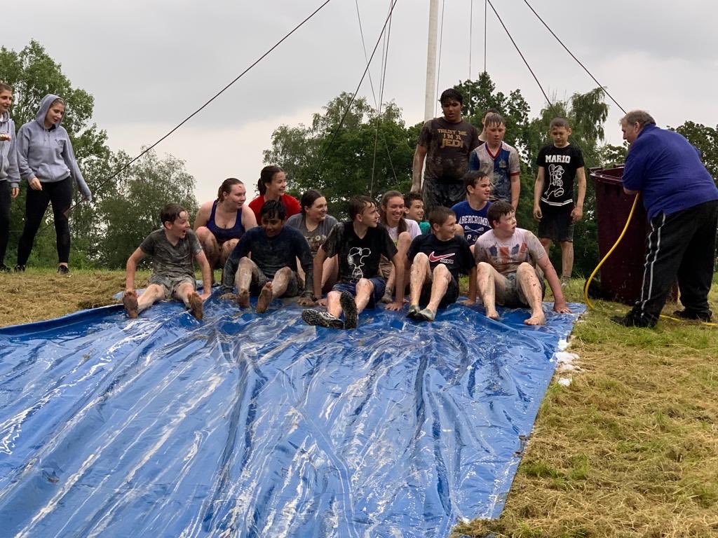 ctw_scouts's tweet image. Our Scouts and Explorers had plenty of fun tonight on the water slide @BowleyCS. Thanks to Mat the duty warden for looking after us all!