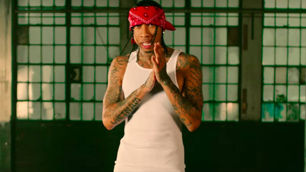.@Tyga pays homage to @LilTunechi by recreating some of his iconic visuals ...