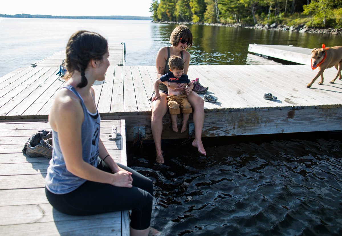 Anyone wish you could be here dipping your toes? 🙋‍♀️🙋‍♂️👣 #MaineThing #MondayMotivation