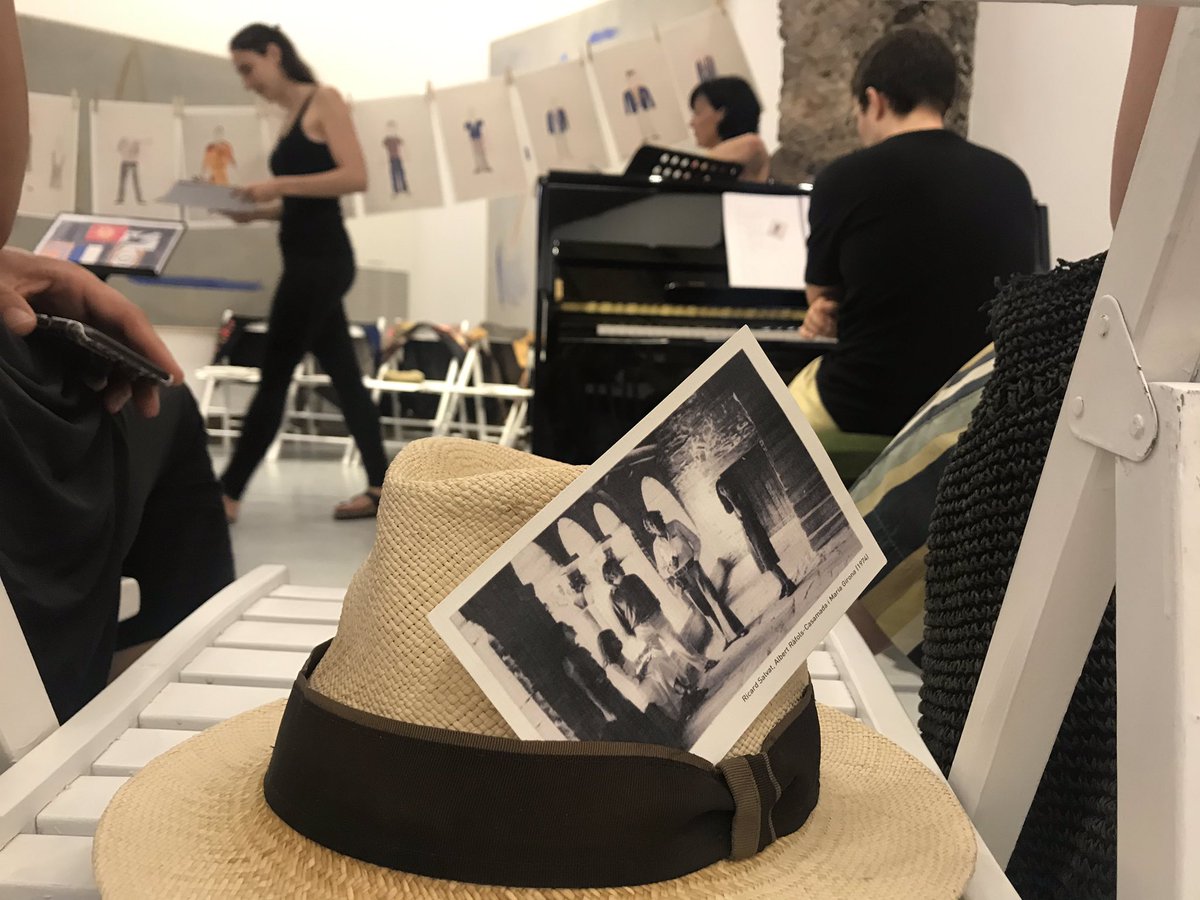 uriflo's tweet photo. Avui hem estat a la #FundacioPerramon gaudint d’un magnífic espectacle teatral de @carmecanet, Aina Girbau i Ferran Cullell inspirat en les creacions de @RicardSalvat, Ràfols Casamada i Maria Girona
#10anys #RicardSalvat #Ventallo 👏🏼👏🏼👏🏼 https://t.co/MkkjVYiyF5