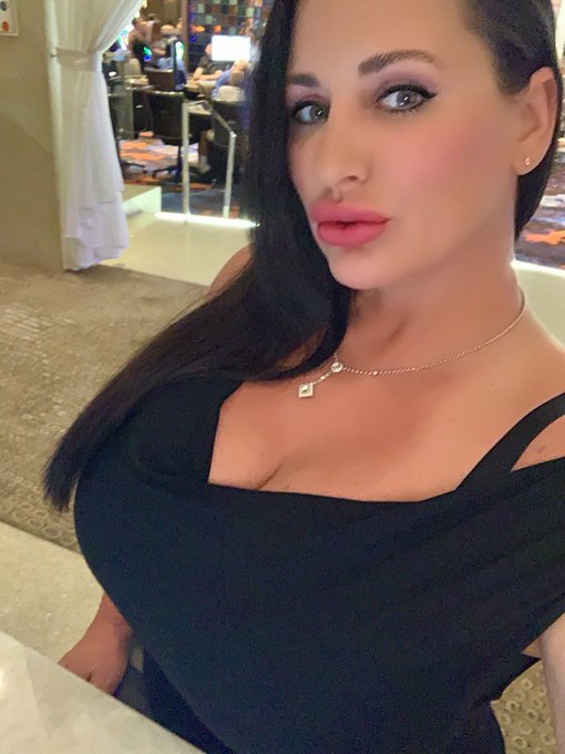 July 4th weekend @ the Palms! #Holiday #Nikkijackson #Beauty #Model #Summer #Boss #Palms https://t.c<a href="/tag/holiday"class="tags">#Holiday</a><a href="/tag/nikkijackson"class="tags">#Nikkijackson</a><a href="/tag/boss"class="tags"><span>#boss</span></a><a href="/tag/model"class="tags"><span>#model</span></a><a href="/tag/summer"class="tags"><span>#summer</span></a><a href="/tag/beauty"class="tags"><span>#beauty</span></a><a href="/tag/palms"class="tags"><span>#palms</span></a>