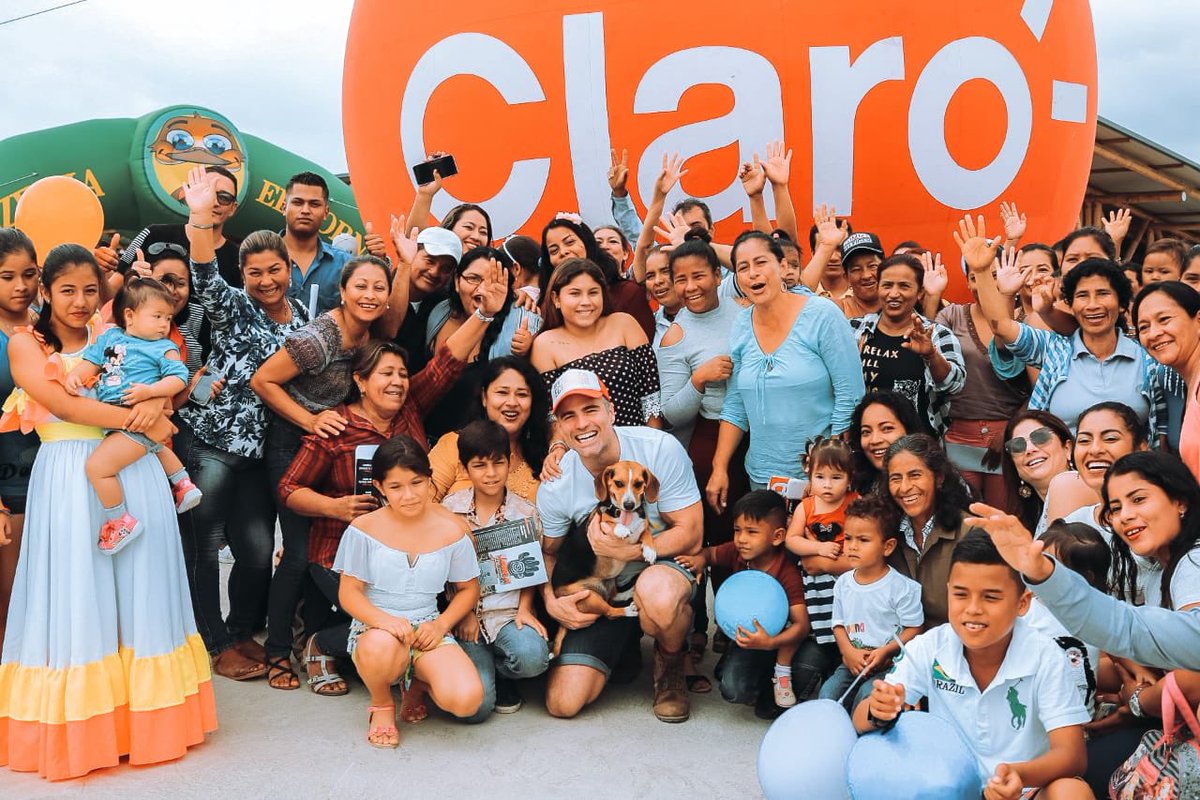 Inauguramos centro de capacitación en @Desafioec gracias a nuestra alianza con con @ClaroEcua ¡Qué alegría unir fuerzas para transformar vidas a través de la educación! #LaEscuelaDelMatal #TuManoPorEcuador