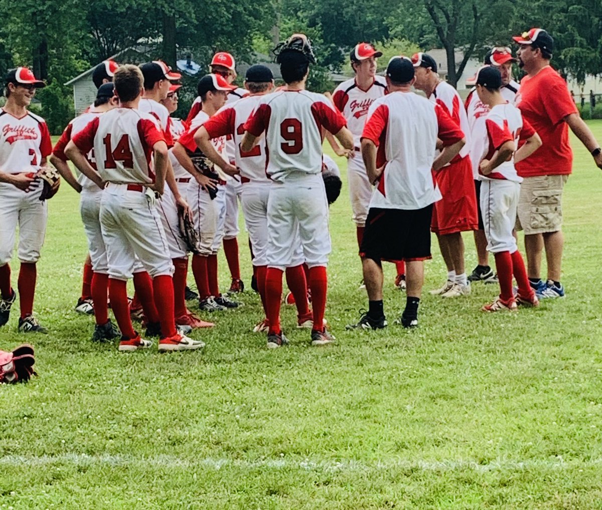 thebarnhearts's tweet photo. What is there to say, but the Pavers did it AGAIN!!! They beat the odds today and hung in there, beating a team with an 11-0 record this season!! They move on to the Regional finals tomorrow, looking for the win to send them to States!! #gopavers #mentaltoughness @Jakebarnhart2 https://t.co/1nKeTBKRxi
