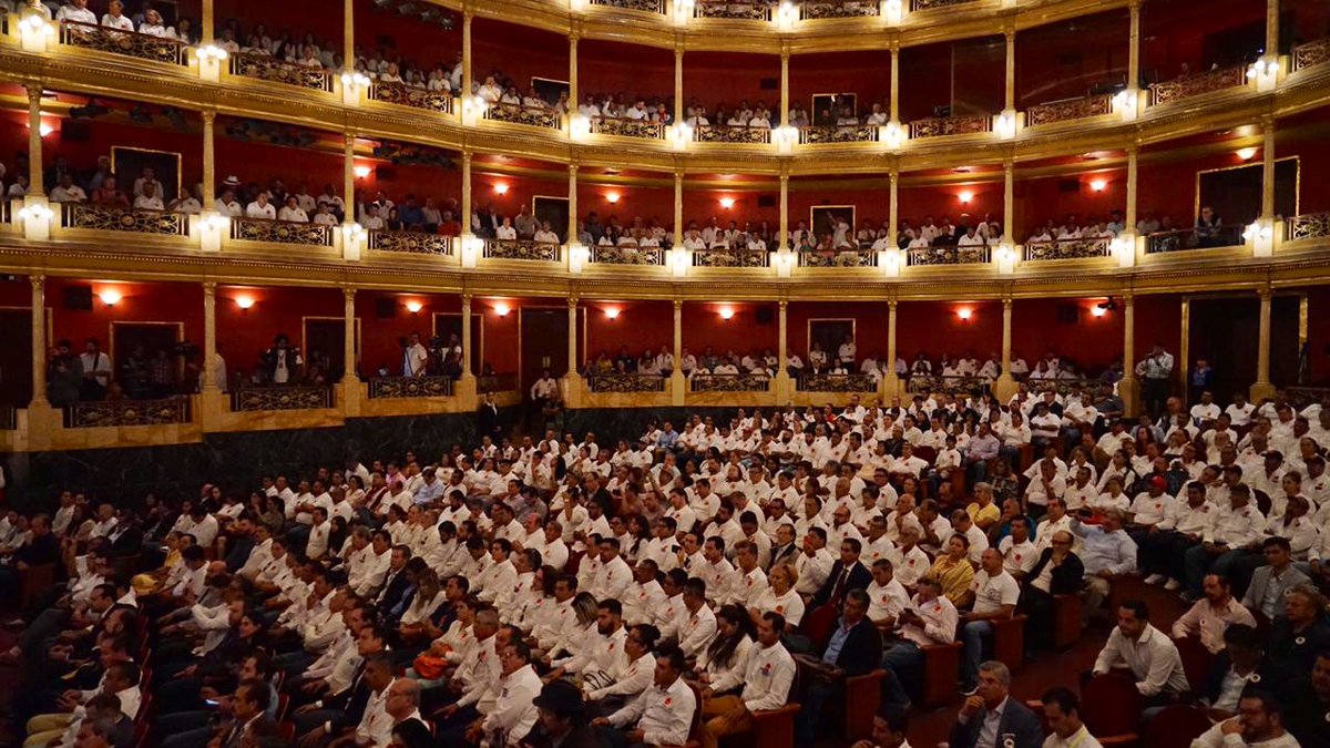 CatemNacional's tweet photo. Hemos consolidado la Confederación de la modernidad, la Confederación que no roba y no amenaza a los trabajadores. 
¡Jalisco y todo México es #CATEM! https://t.co/rBfGWEVqtk