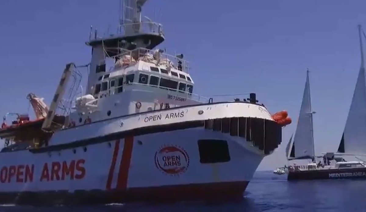 GiancarloDeRisi's tweet image. I #libici accusano le #ONG: "Hanno legami coi trafficanti e usano i loro soldi". L'ammiraglio Qassem punta il dito contro le navi "buoniste": "Col ritorno delle attività Ong nel #Mediterraneo, esodo di migranti verso l’Italia. Attenti alla cultura migratoria verso l'Europa"(G)