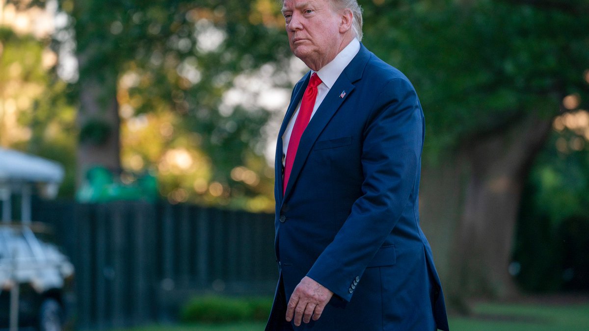 MarcuswevansSr's tweet image. After letter from former undocumented employees, Trump feigns ignorance: Amid the ongoing immigration crisis in the U.S., President Donald Trump claimed this week that he “didn’t know” that his own properties had hired… thinkprogress.org/after-letter-f… #News #CustomsandBorderProtection