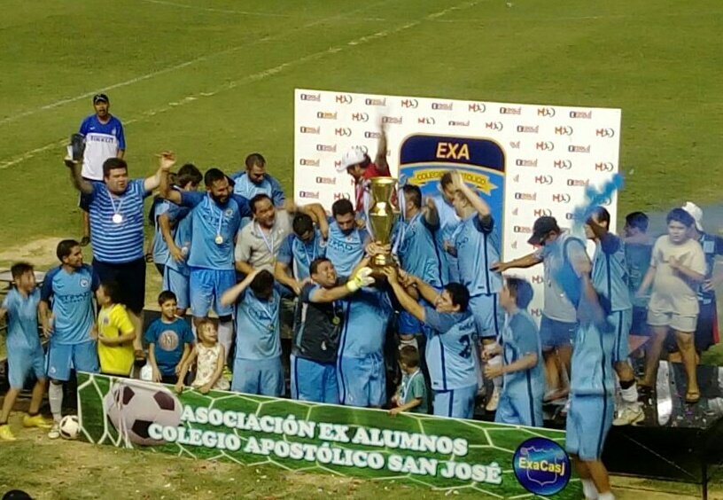 exa2003's tweet photo. Sábado de Pre-Liguilla en la serie A del @exacasjoficial 

Como somos malos en el fútbol.
Vamos a probar con las apuestas

@barcaFC2010 🆚 @92Casj 
Gana el Barca

@Pluricampione94 🆚 1.998
Gana 94'

@2002_CASJ 🆚 @exa2013ps 
Gana 2.013 o Empate

@2009realmadrid 🆚 2.008
Gana 2009 https://t.co/LIyhGzL67d