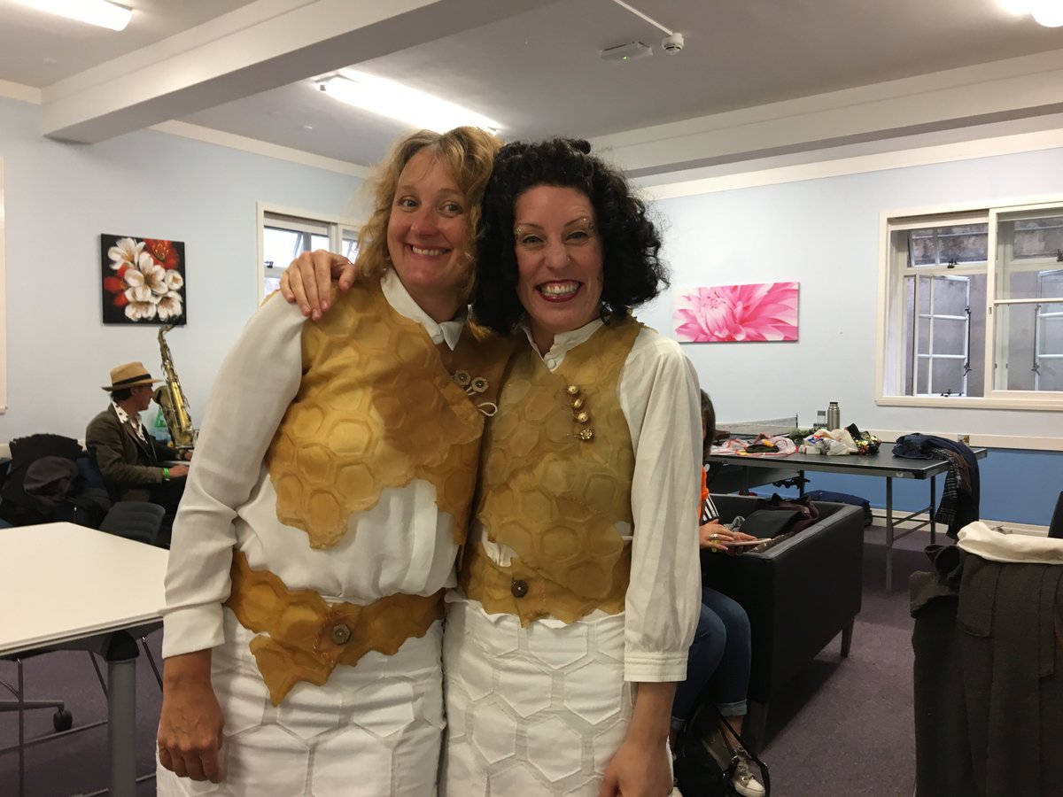 Swapped the dragonfly for buzzy bees. 1st set of Bee Cart done... great beeticitants - love working with <a href="/KathleenYore/">Kathleen Yore</a> for <a href="/PifPafTheatre/">Pif-Paf Theatre</a>