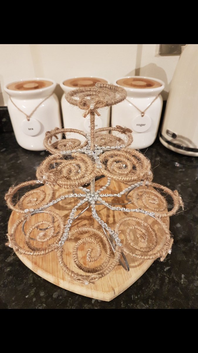 16Charlie's tweet photo. @RossoBianco1878 Getting married 2 weeks today I've made this as a surprise for the other half...awaiting RBN cupcakes .... #RBN United Kids Wife ⚽️ https://t.co/AKUHoeBTUa