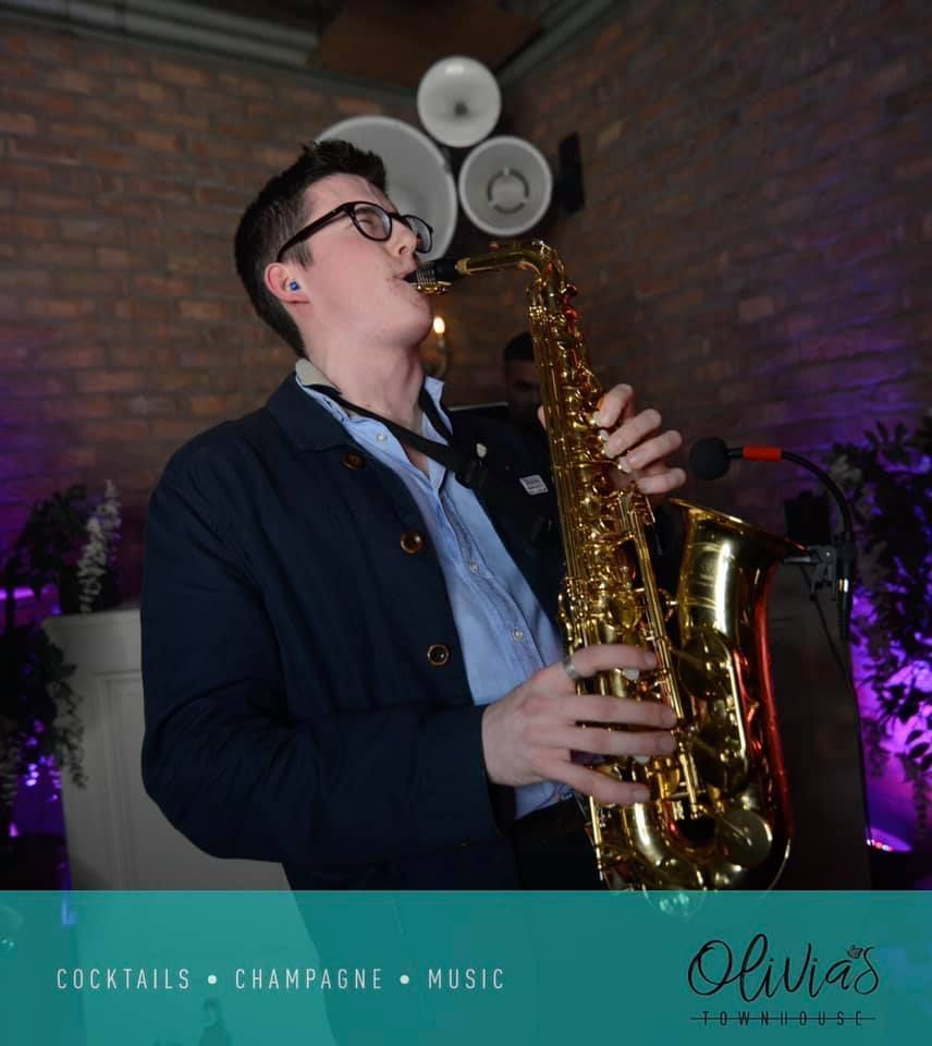 Love a bit of Sax at @olivias_birmingham 🎷#viralmusicuk #saxophone #birmingham #uk