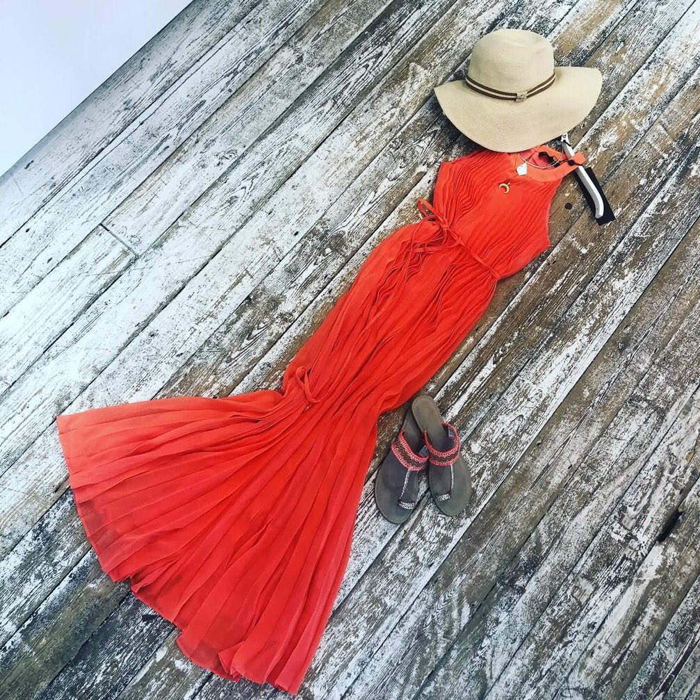 Pleated maxi! #summerstyle #ilsejacobsen