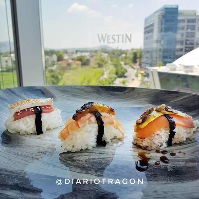 DiarioTragon's tweet photo. #Tragon estos son los #nigiri que hice en la #sushimasterclass en el @westingdl La verdad es una buena experiencia. .
El próximo taller es el sábado 13 de Julio a las 12 Hrs ($600 pp). Y si quieres venir antes a desayunar al @grillandvinegdl el buffet te sale a $200 pp https://t.co/ciQrwS6fXP