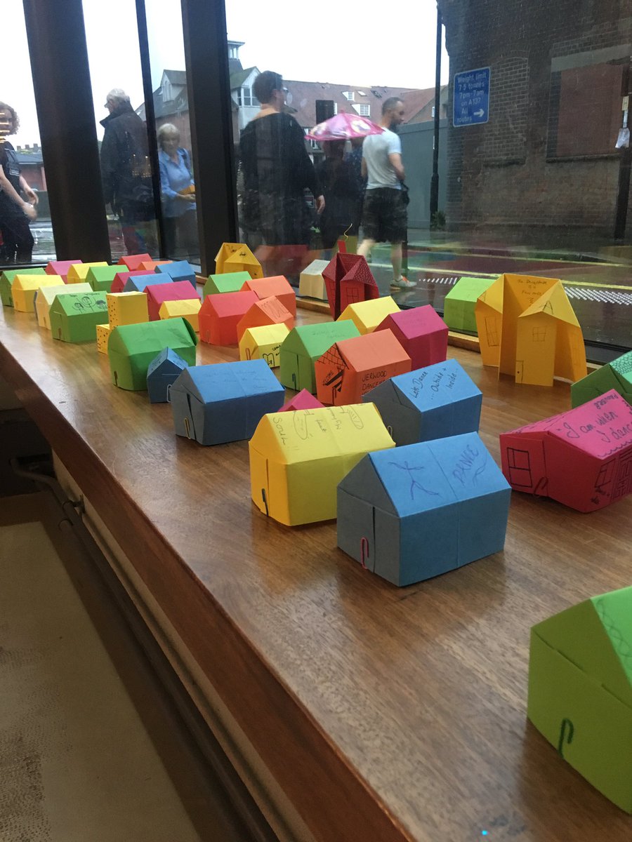 DanceEast tweet media