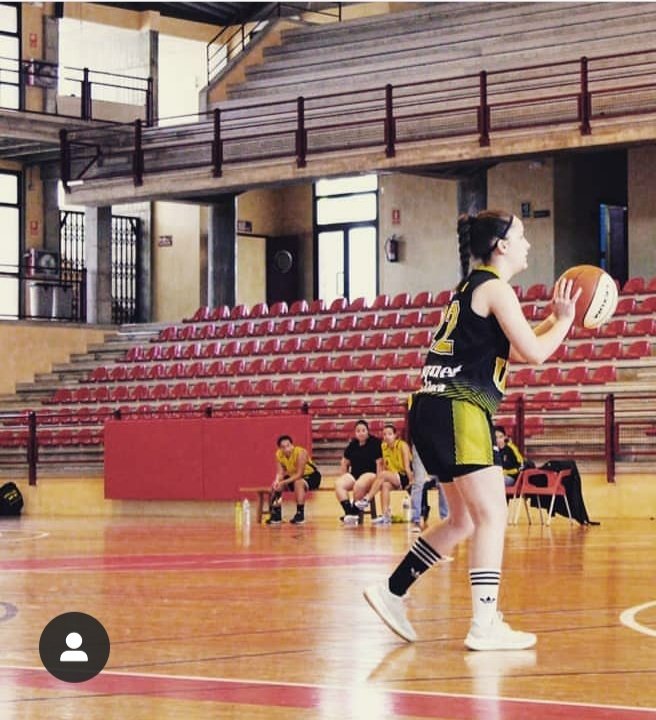 jsastrecamp's tweet photo. ‼️STAFF TÉCNICO‼️
Marina Bauza: Actualmente jugadora de Pitt State Women's Basketball.
Alicia Gonzalez: Jugadora del Ciutat d'Inca. Primer año en el #JSC19, te deseamos lo mejor. https://t.co/5yS8SJI9zW
