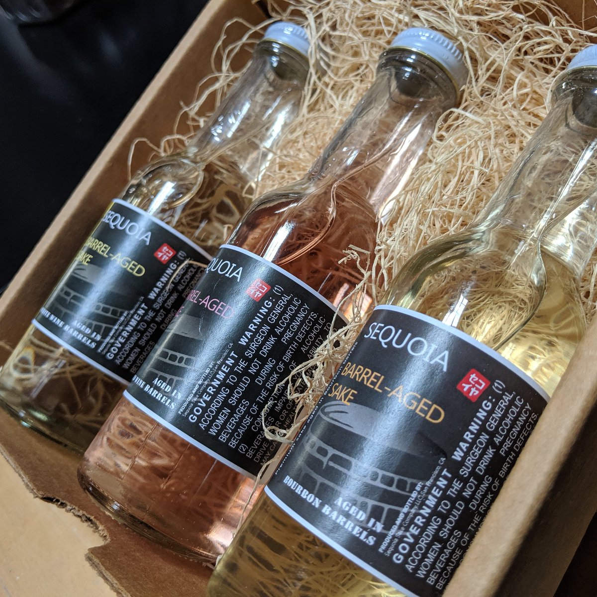 101Sake's tweet image. Our popular Barrel-aged sampler box is now back in stock. We are open for tasting and tour until 6pm today.
.
.
.
#craftsake #barrelaged #sake #sanfrancisco #wine #bourbon