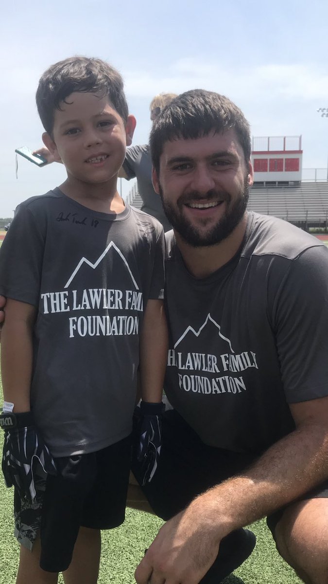 realswimshady86's tweet photo. Took Kane to the Lawler Family Foundation football camp today hosted by @lawlerjustin99 from the LA Rams and guest, @JordanTaylor_18 from the Vikings (preciously with the Broncos). Thanks to all the other volunteers to make this happen 👏 https://t.co/HT5juxIcUe