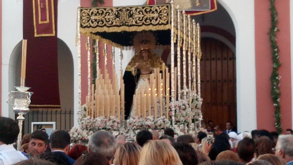 La Virgen del Patrocinio de Los Rosales en su salida extraordinaria #TDSCofrade 

📷 <a href="/InriInformacion/">INRI</a> <a href="/CarlosIglesia86/">Carlos Iglesia</a>