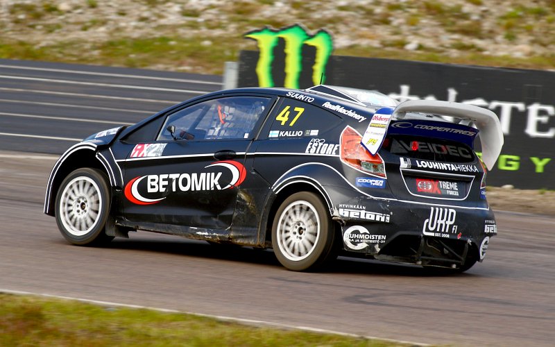 Urheiluuutiset's tweet photo. Jesse Kalliolta sensaatiomainen nousu - "Sateen jumalat vastasivat hänelle" https://t.co/uzibzj3LKH #WRX #WorldRX #RX2 #OMSE #HöljesRX #TheMagicWeekend @jkallioracing https://t.co/mjUpoM7px0