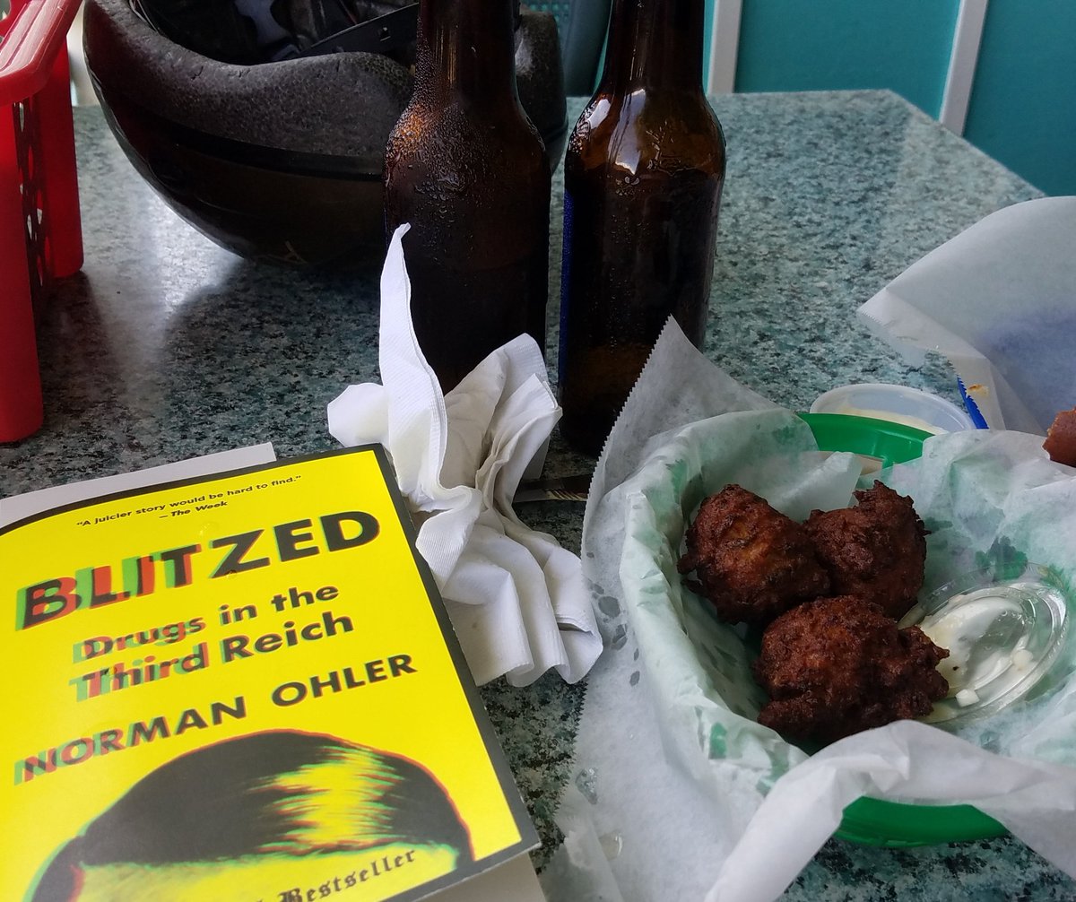 billeecox's tweet photo. Conch fritters high-brow reading and foreigner's #coldasice on the PA system at #caseykeyfishhouse aintwe #gotfun https://t.co/UpYwlakSPA