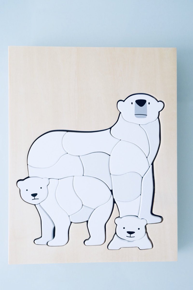 Mama polar with her cubs 
This is a puzzle from #eguchitoy 
Comes with night and day background. Perfect for story telling #eguchitoy #polar #polarcubs #ecotoy #toystore