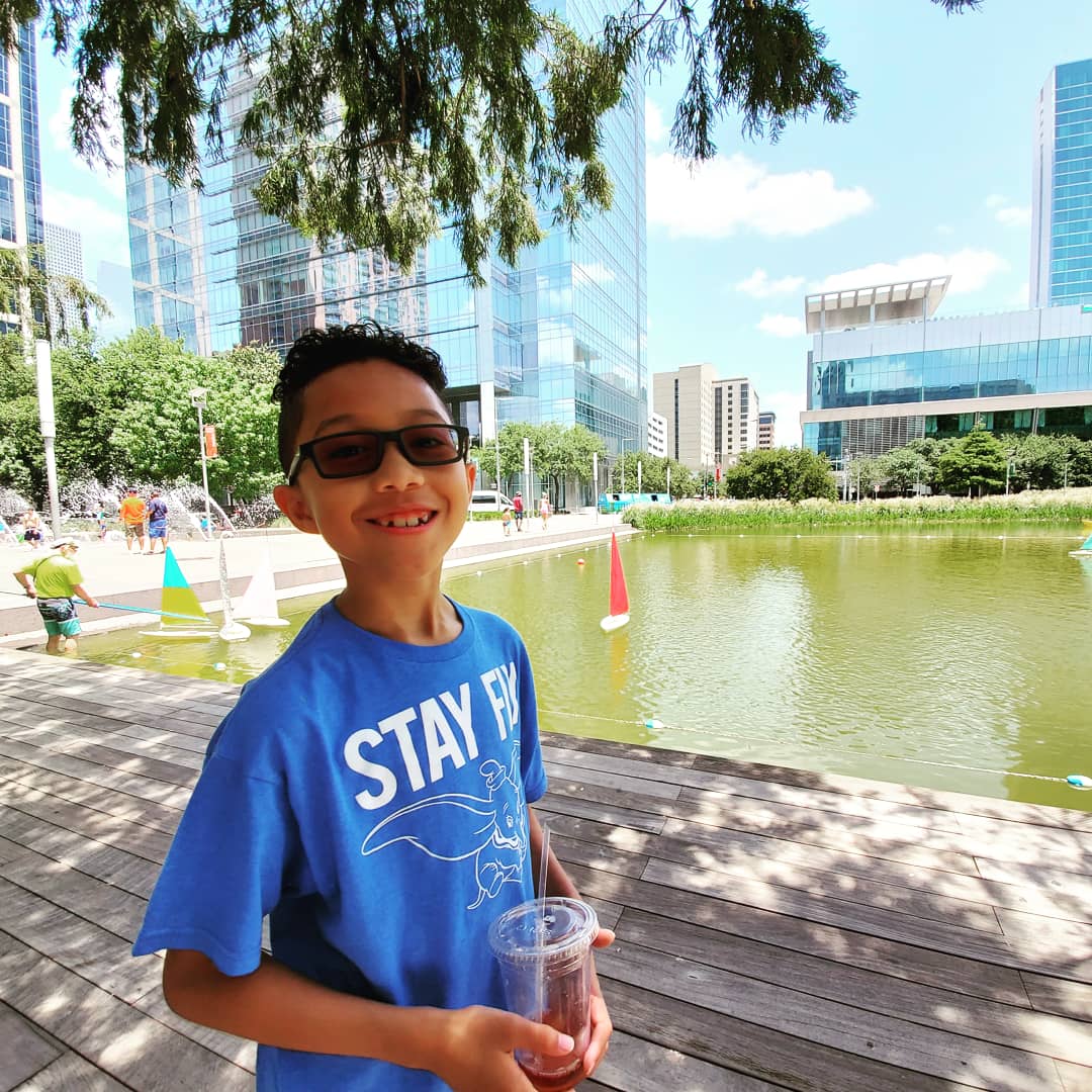 LayDwnClown's tweet image. Chill day with Jr sailing some boats

#DiscoveryGreen
#htwn