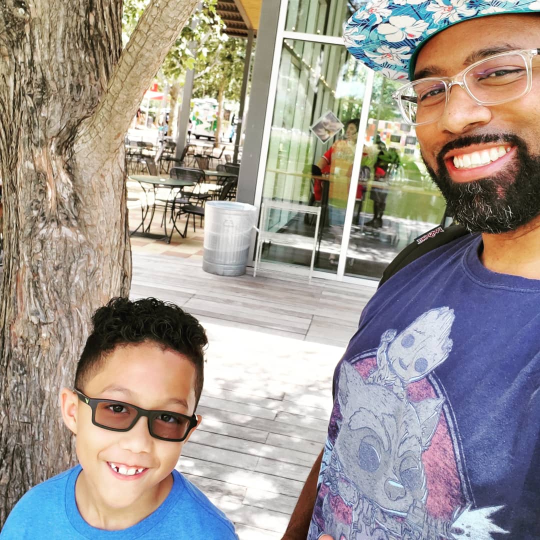 LayDwnClown's tweet image. Chill day with Jr sailing some boats

#DiscoveryGreen
#htwn