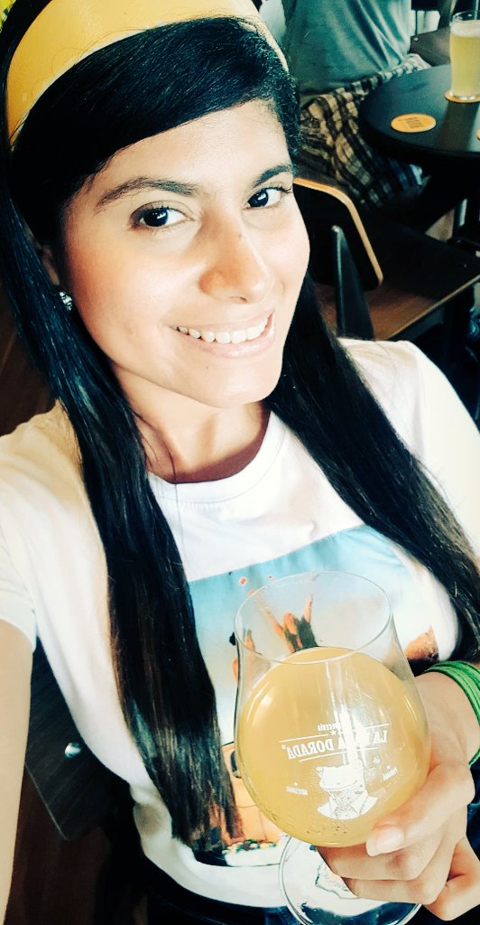 kedeleon's tweet photo. Siguiendo con mis Patronales #Raneando Conociendo la nueva Rana @laranadorada https://t.co/y2K3XJqYlg