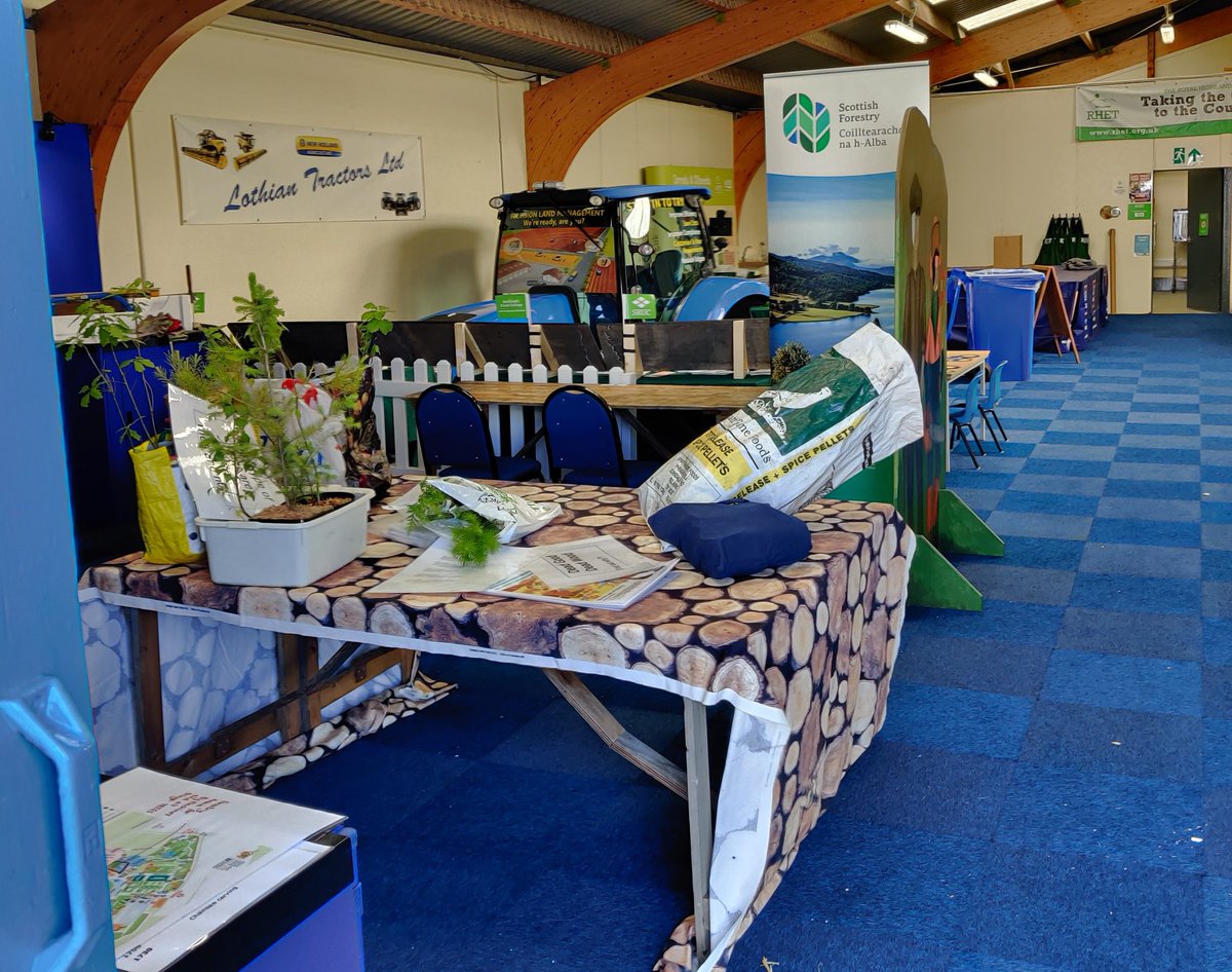 SprattsGameFood's tweet photo. Amazing where our bags pop up, this one spotted during set up at the Education centre at @ScotlandRHShow this year.

Unfortunately plastic bags are an integral part of game feed production, but it's heartening when then they are regularly seen #reused https://t.co/modPkAyy4E