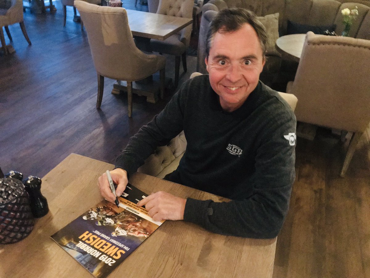 #Competiton #WINWIN 

I’m giving away my copy of tonight’s #SwedishSGP programme. It’s a great read.

I’ll personally sign it to the winner and post it to your address.

Simply RT, like, comment and I’ll pick a winner when I get to King’s Lynn for BT on Monday.

GOOD LUCK 👍