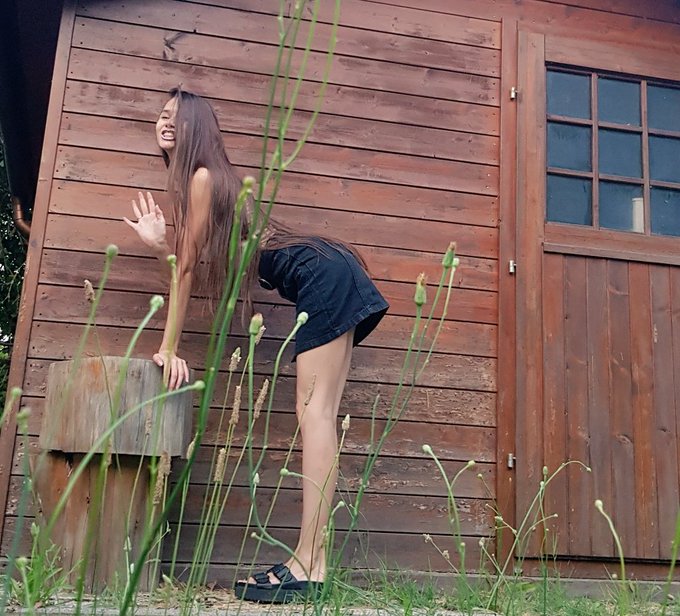 My hot pose🐈 https://t.co/bU92ydPInP