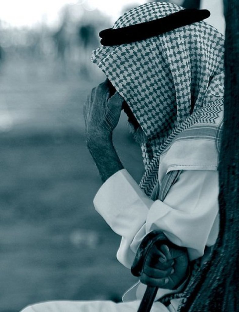 SAsocietynews's tweet image. من درر الإمام الشافعي :
إذا تخلى الناس عنك في كرب فأعلم أن الله يريد أن يتولى أمرك ، وكفى بالله وكيلاً