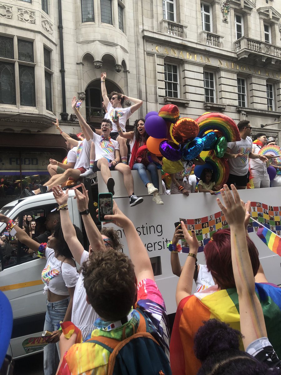 freyawilcox1's tweet photo. Great day at #londonpride2019 fantastic atmosphere 🙌🏻❤️🧡💛💚💙💜 https://t.co/iqvkCDAmrI
