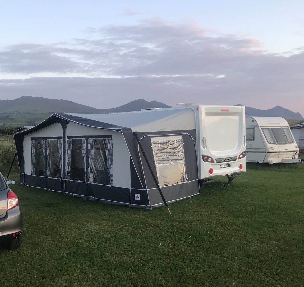 ant_naylor's tweet photo. First night of our caravan holidays. Looking forward to having an excuse to get away and do nothing #caravanholidays #caeclyd #pwhelli https://t.co/gZGykJvT1C